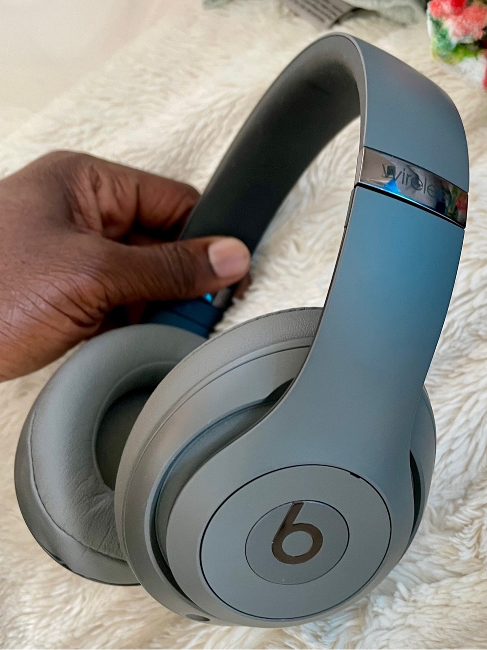 Beats by Dre Solo/Studio Over-Ear Headphones in Matte Gray